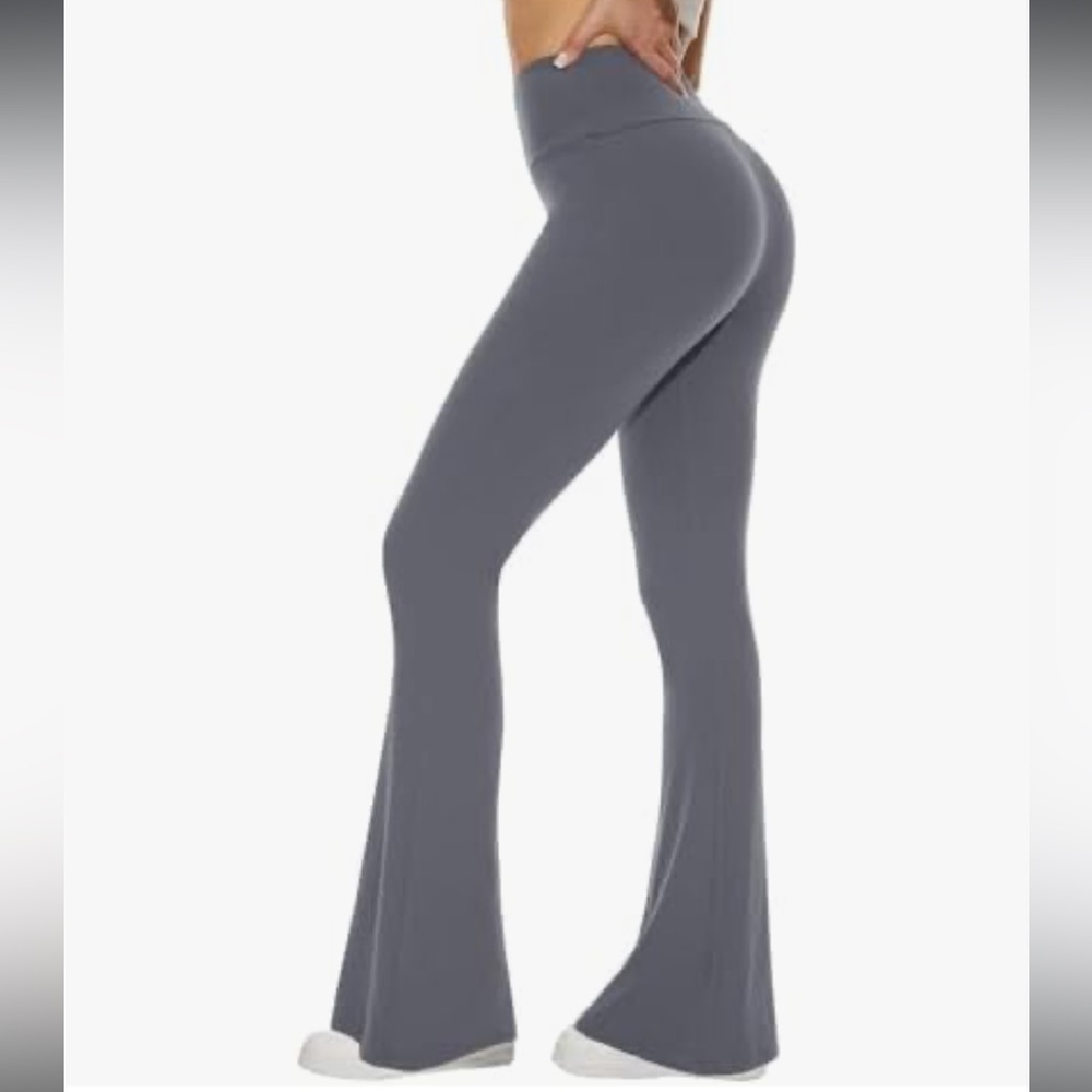Chic Gray Flared Yoga Pants